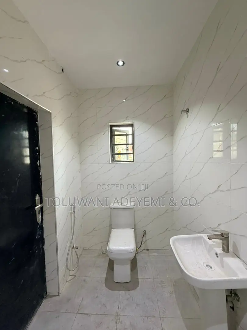 3bdrm Apartment in Gbagada, Atunrase Medina for sale in Atunrase Medina