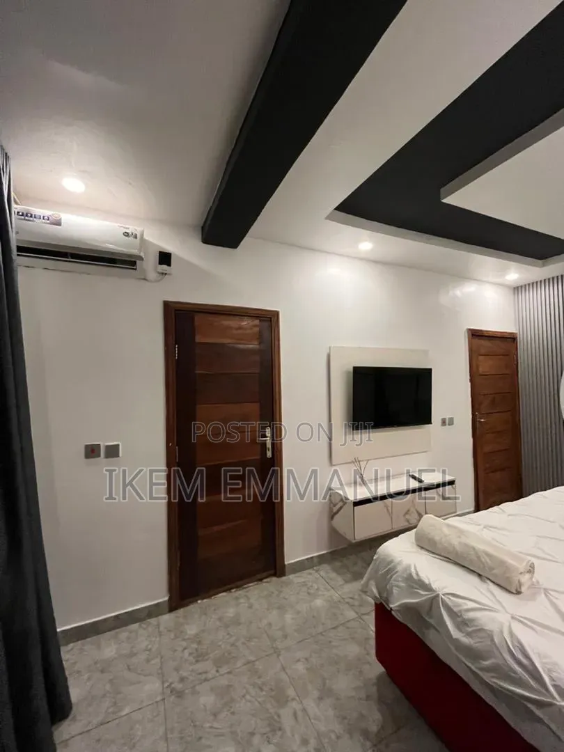 1 Bedroom Apartment Erotica Room in Ikate