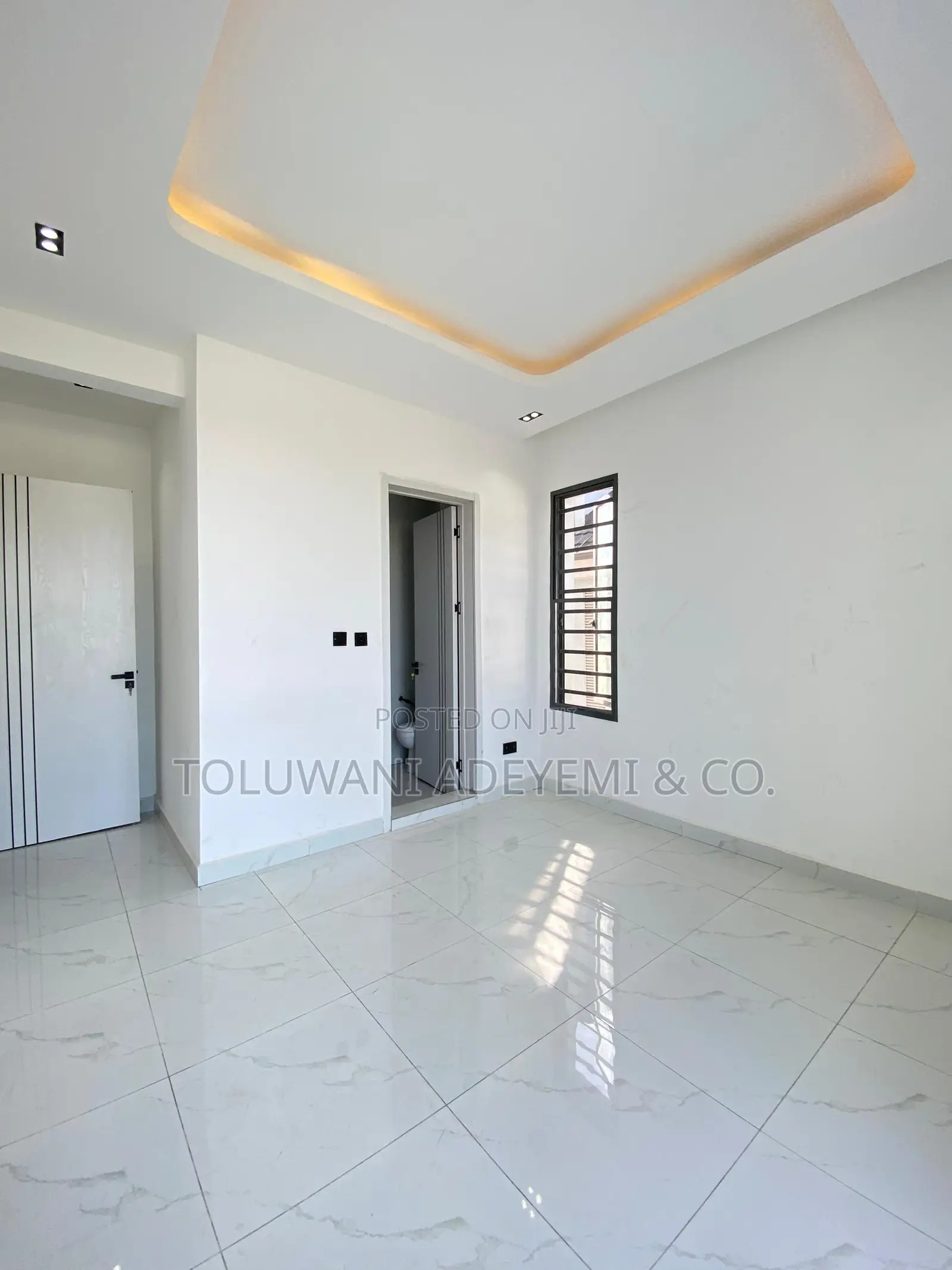 2bdrm Apartment in Ikate, Lekki, Lagos for sale in Ikate