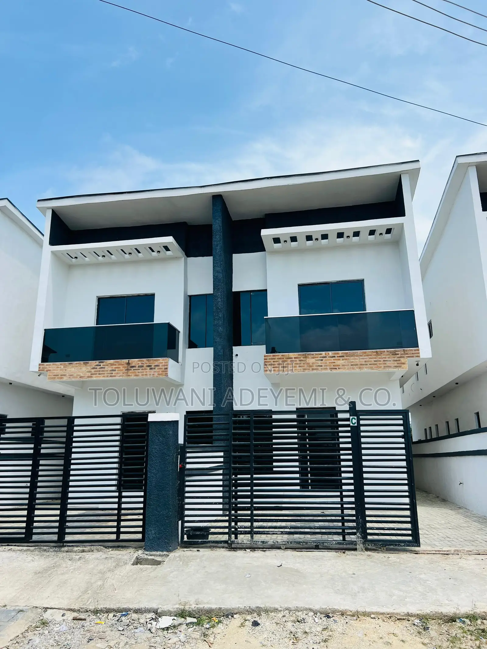 4bdrm Duplex in Ajah, Lekki, Ogombo for sale in Ogombo