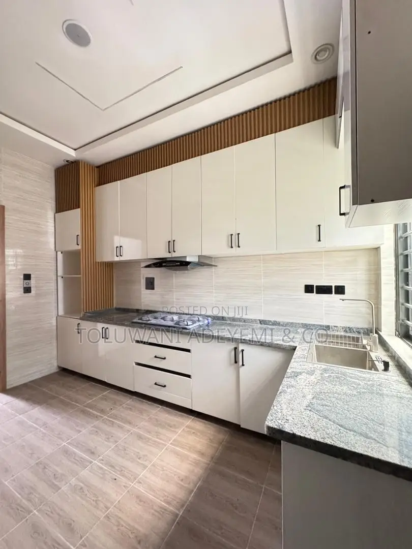 4bdrm Duplex in Ajah, Lekki, Ogombo for sale in Ogombo