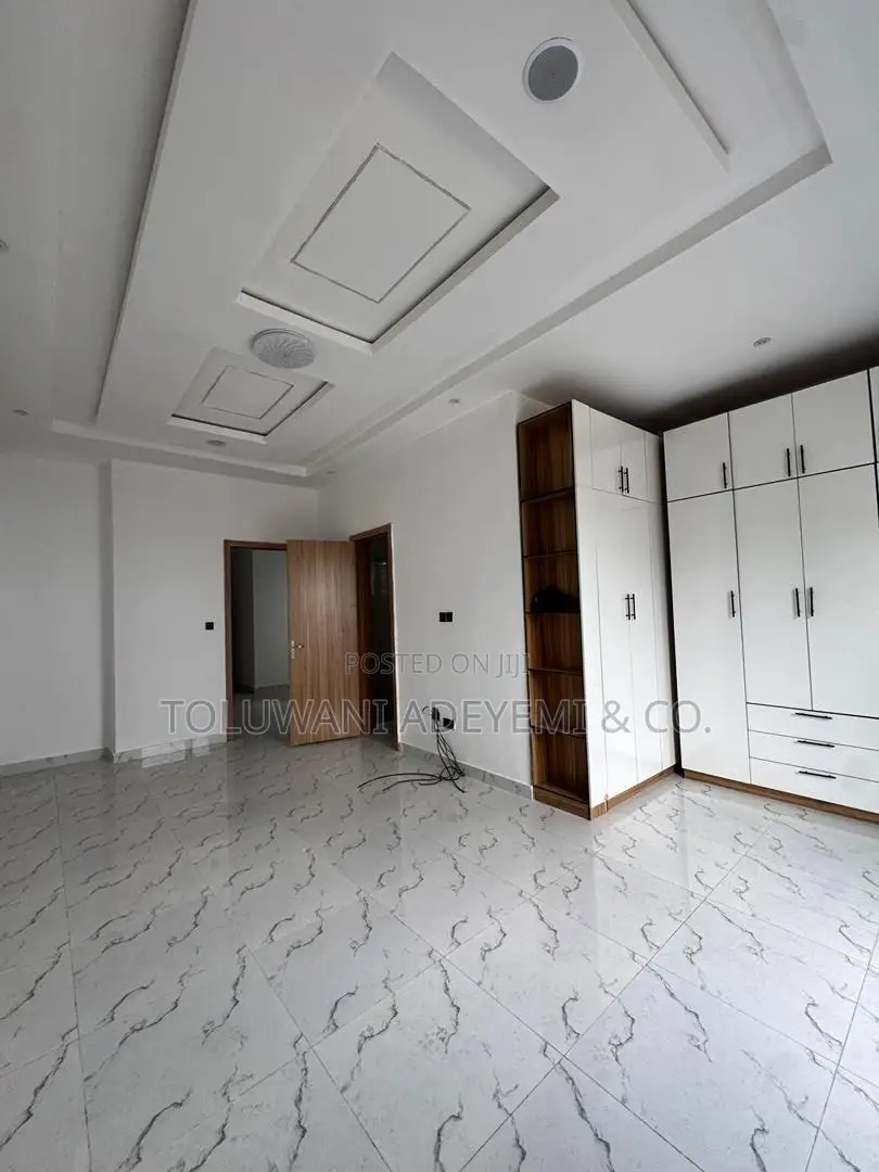 4bdrm Duplex in Ajah, Lekki, Ogombo for sale in Ogombo