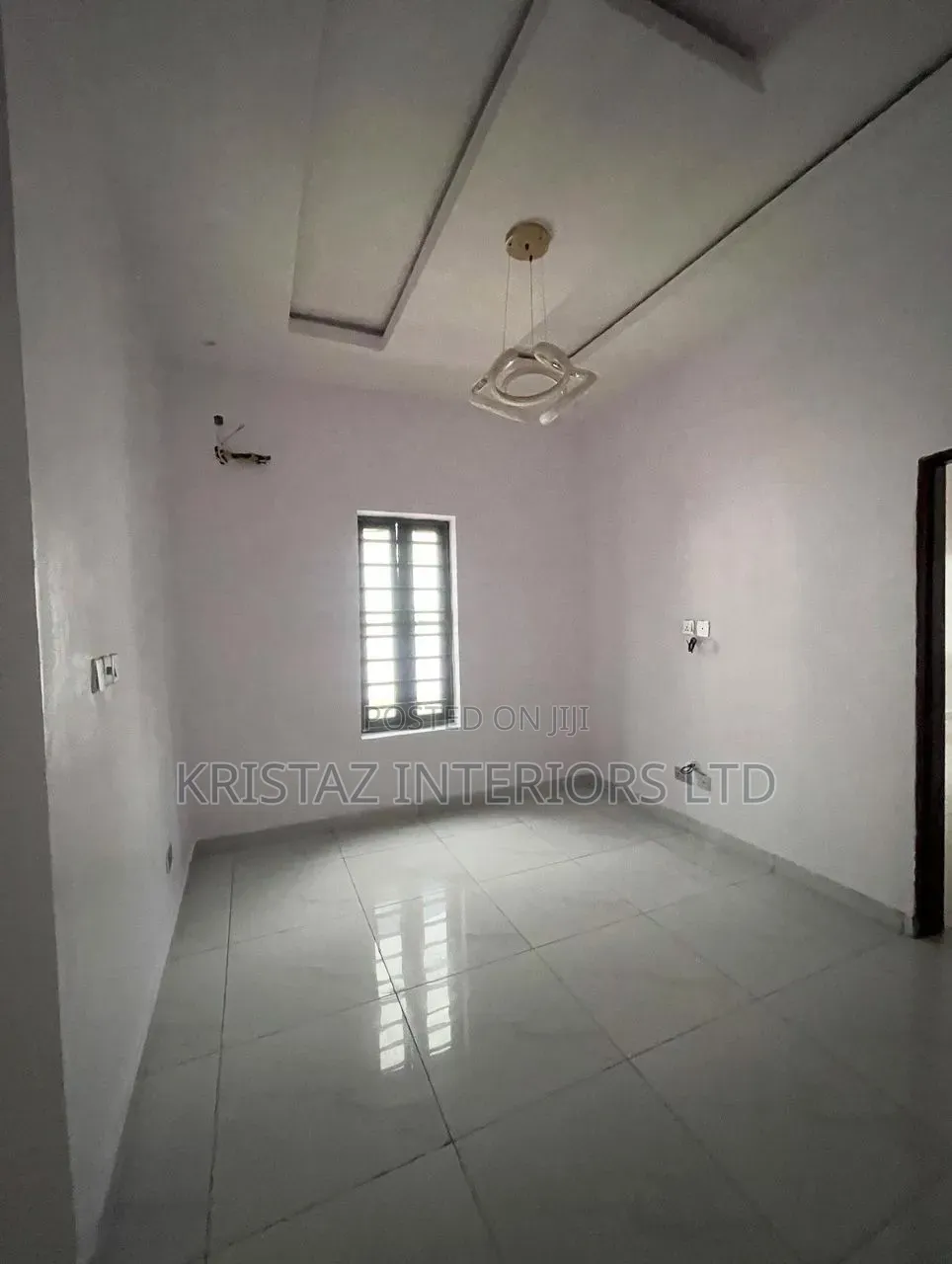 4bdrm Duplex in Chevron for rent in Chevron