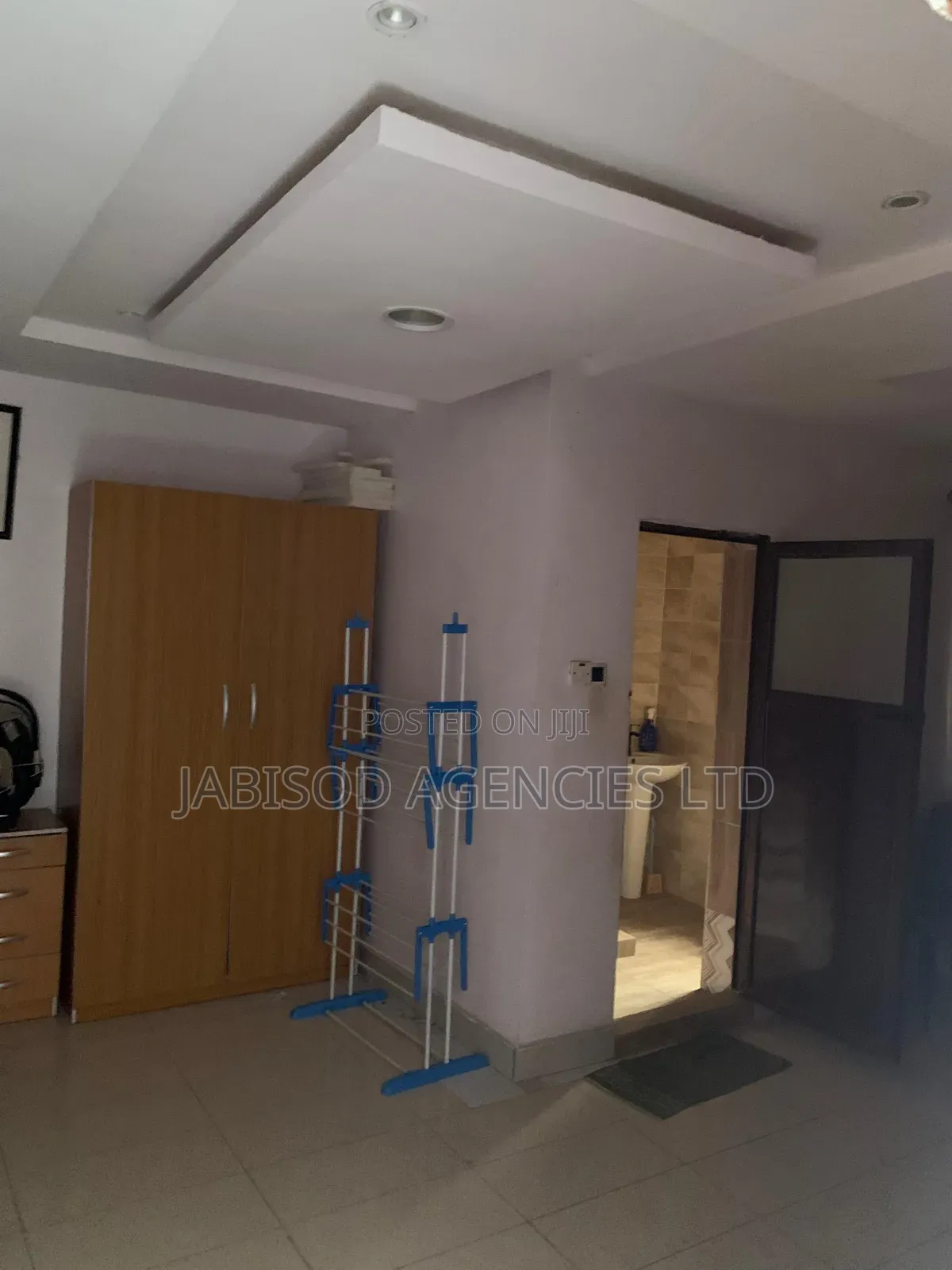 Furnished 4bdrm Duplex in Magodo Gra for rent in GRA Phase 1