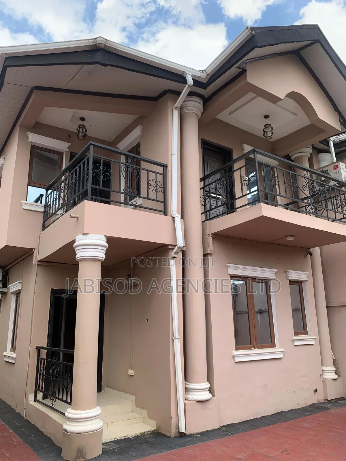 Furnished 4bdrm Duplex in Magodo Gra for rent in GRA Phase 1