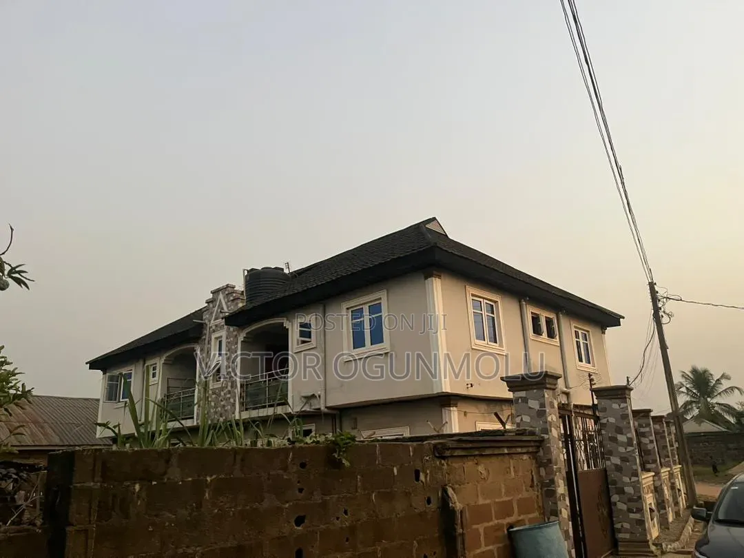 2bdrm Block of Flats in Transformer, Obafemi-Owode for sale in Obafemi-Owode