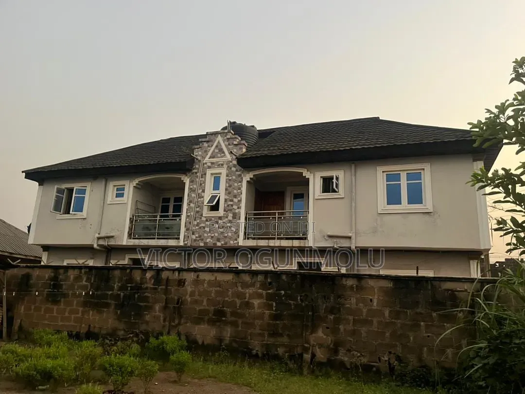 2bdrm Block of Flats in Transformer, Obafemi-Owode for sale in Obafemi-Owode