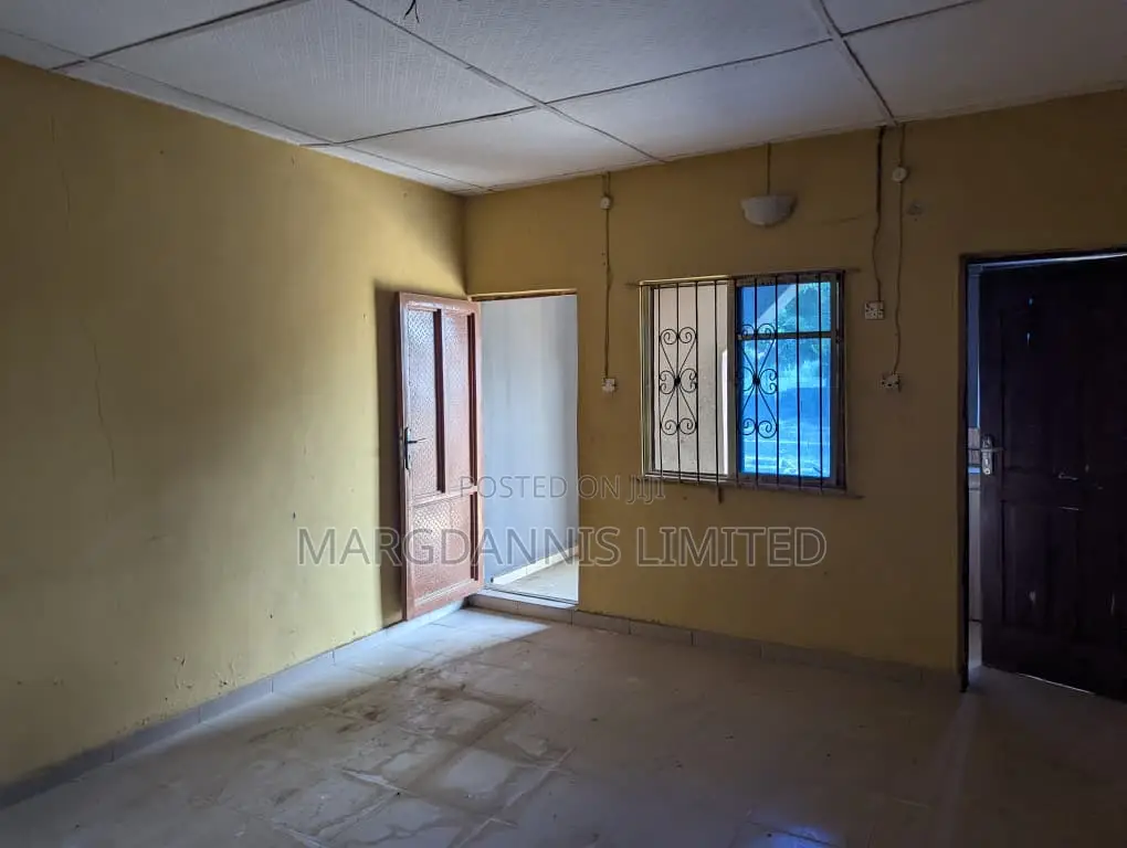1bdrm Block of Flats in Igbe, Igbogbo for rent in Igbogbo