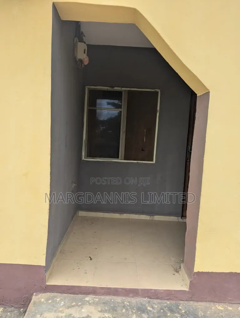 1bdrm Block of Flats in Igbe, Igbogbo for rent in Igbogbo