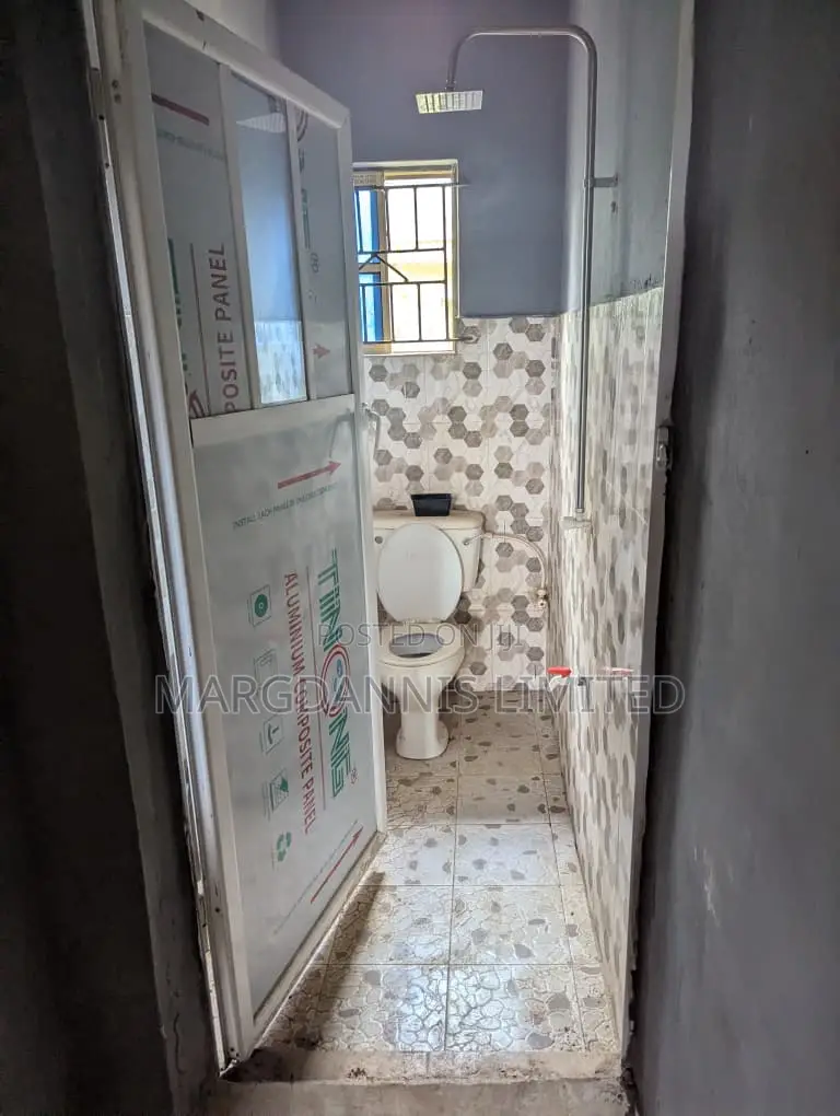 1bdrm Block of Flats in Igbe, Igbogbo for rent in Igbogbo
