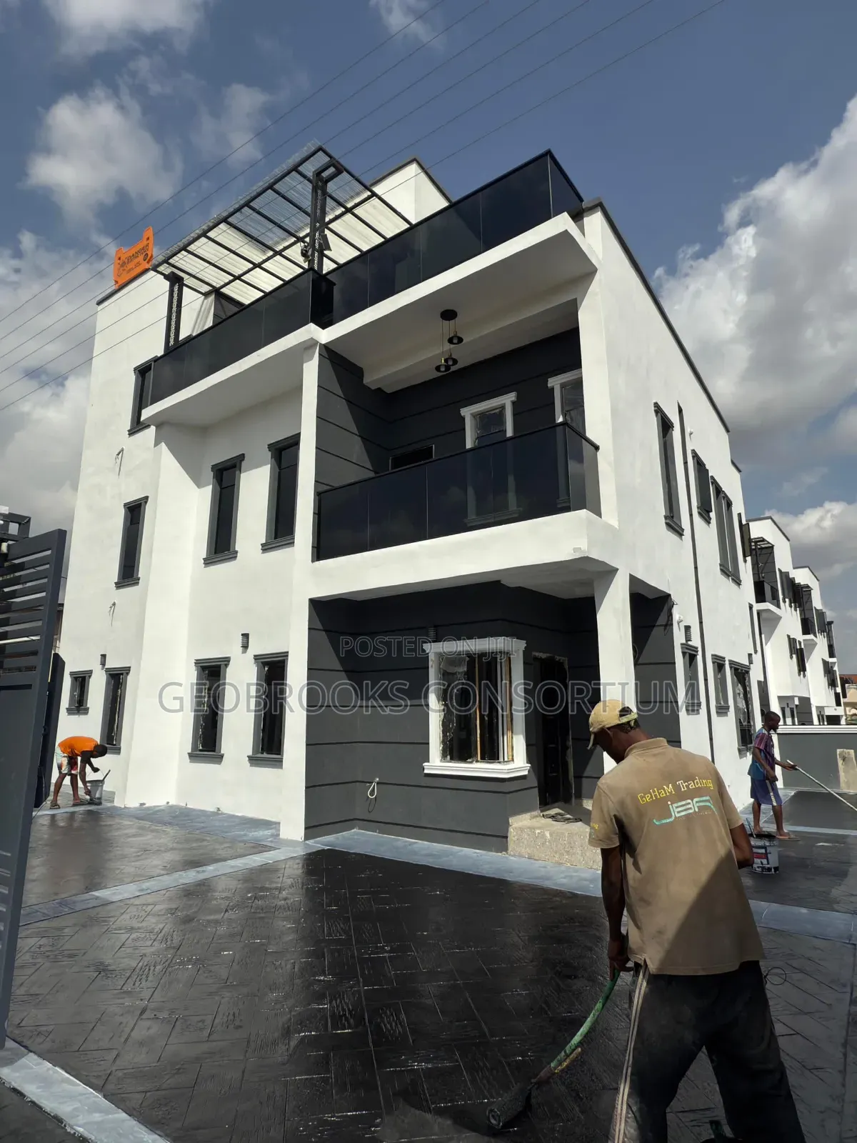 4bdrm Penthouse in Old Bodija Estate for sale in Old Bodija