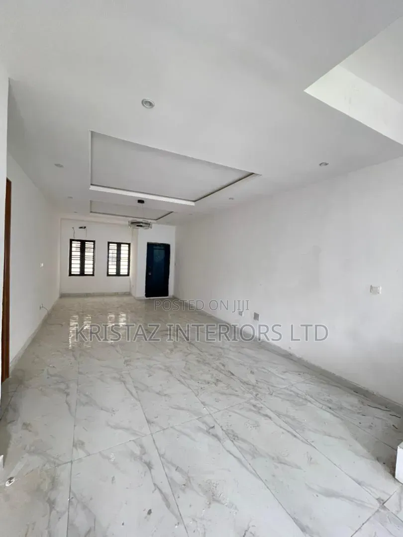 4bdrm Townhouse/Terrace in Ikate for sale in Ikate