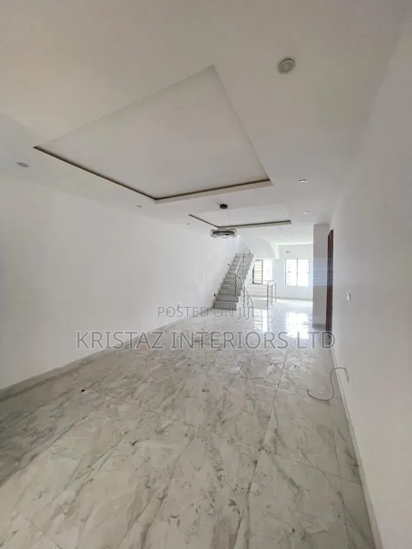 4bdrm Townhouse/Terrace in Ikate for sale in Ikate
