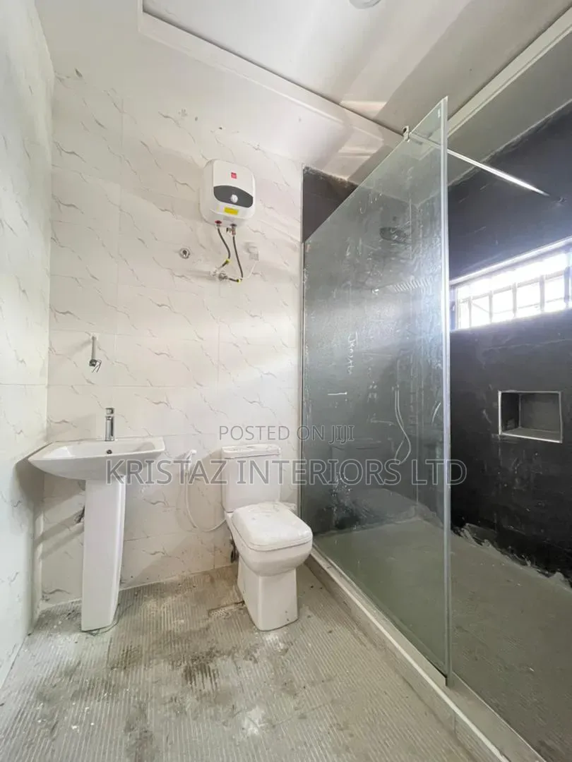 4bdrm Townhouse/Terrace in Ikate for sale in Ikate