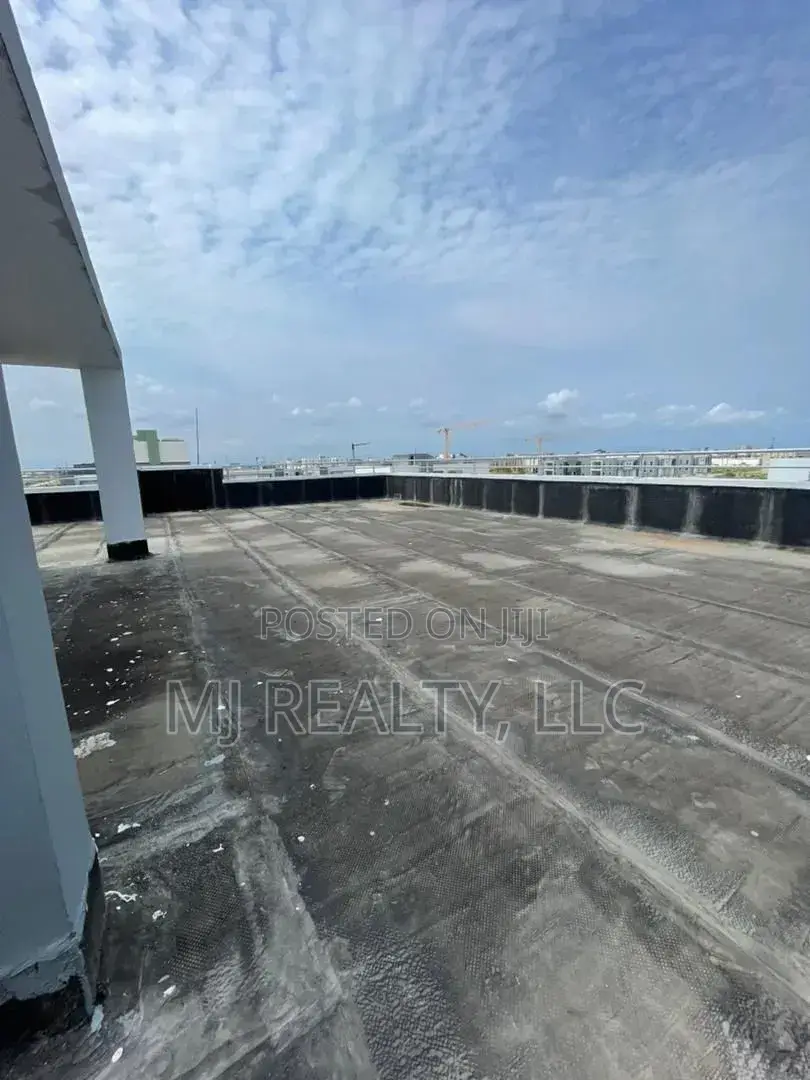 5bdrm Duplex in Maiyegun Beach, Jakande for rent in Jakande