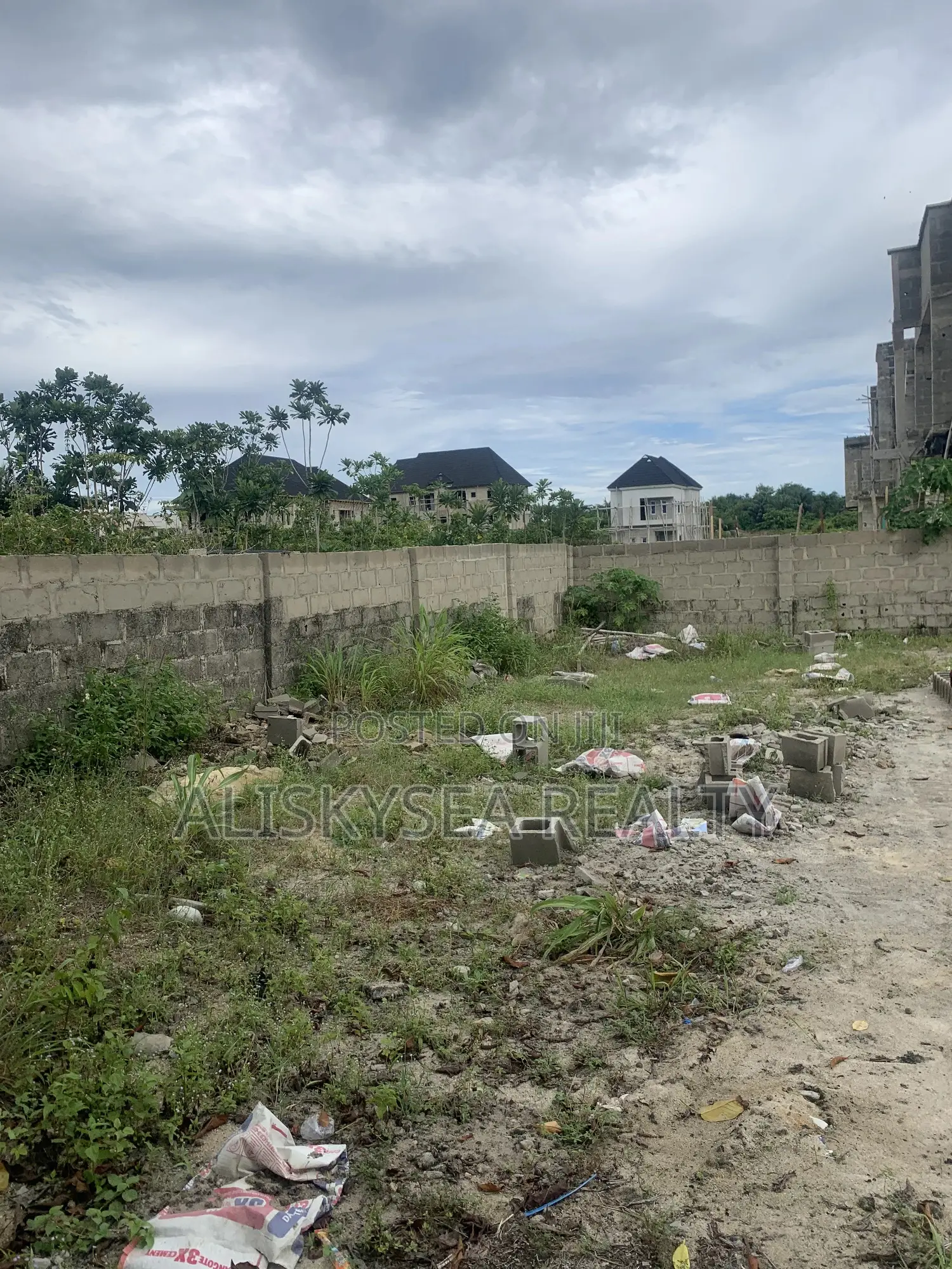 450sqm Ready-to-Build Land in Royal Garden Estate Lakowe in Lakowe