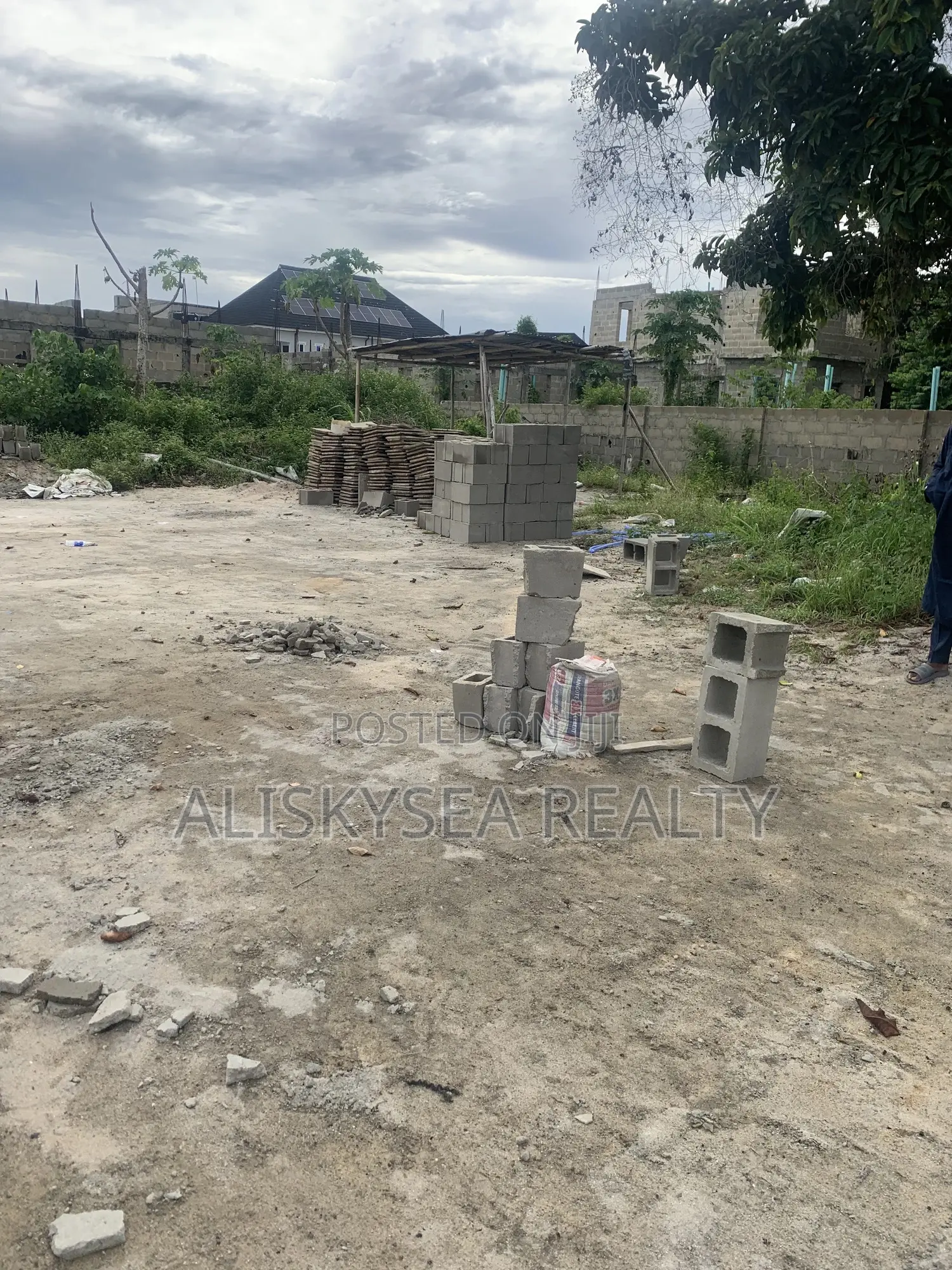 450sqm Ready-to-Build Land in Royal Garden Estate Lakowe in Lakowe