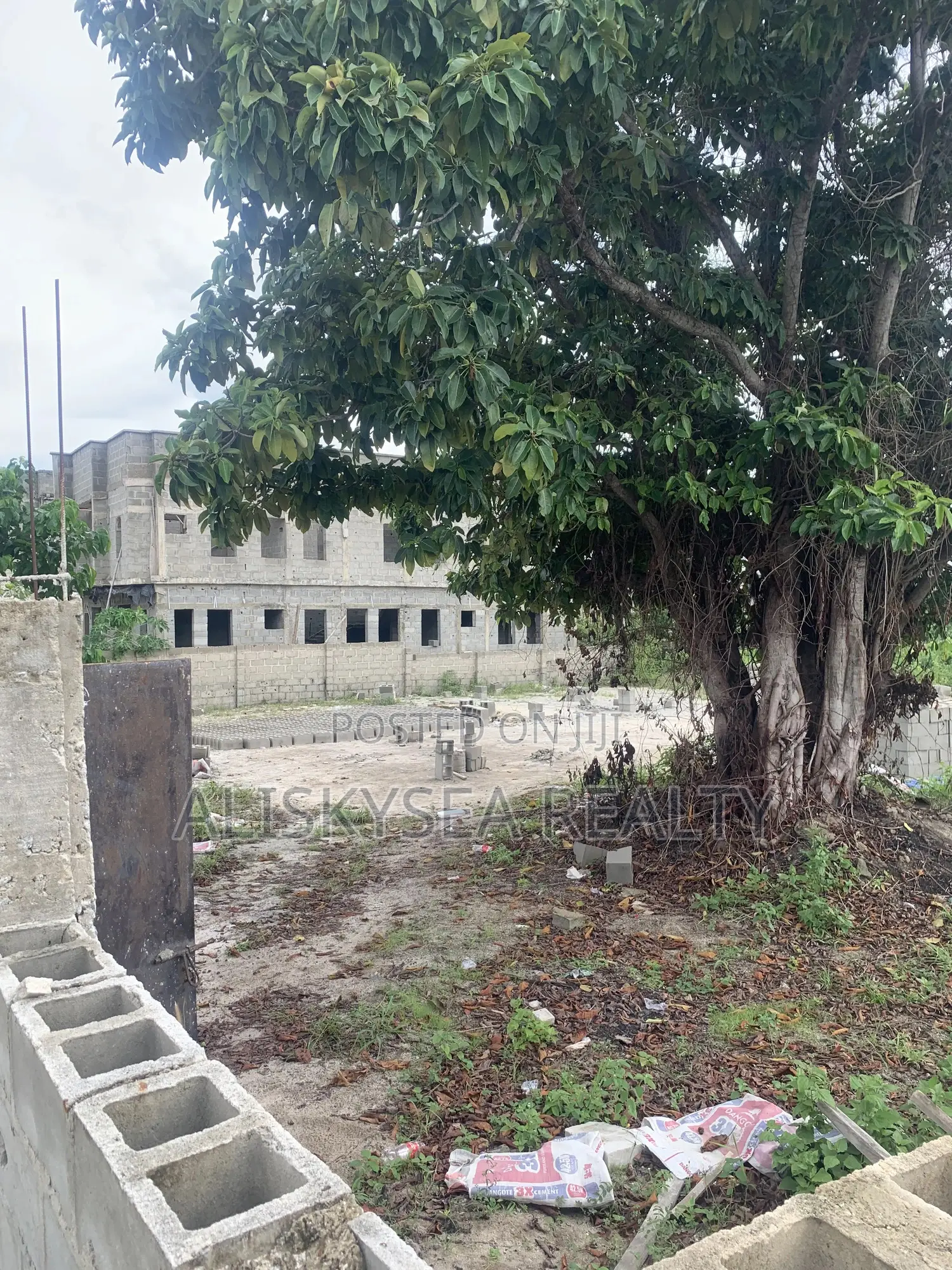 Dry 450sqm Estate Land for Sale at Lakowe Near Golf Estate in Lakowe