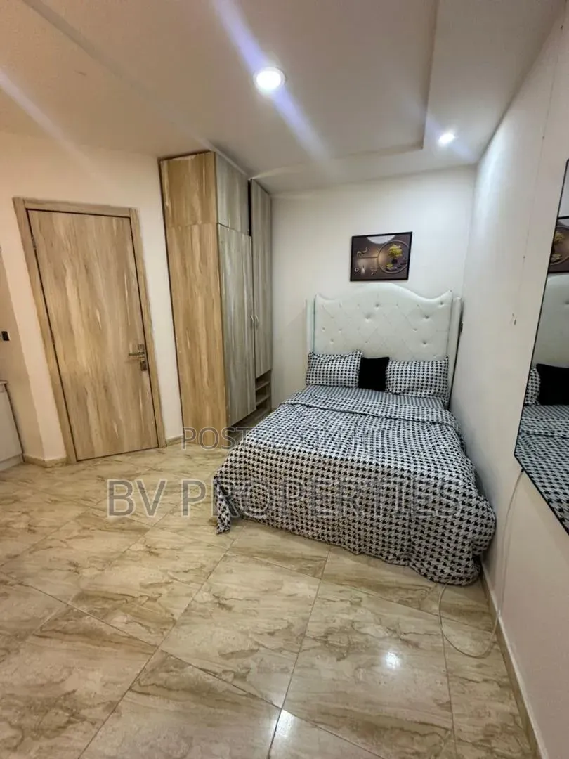 Furnished Studio Apartment in Royal Pine Estate, Lekki Phase 2 for rent in Lekki Phase 2