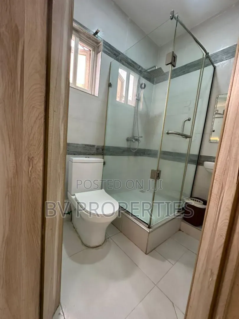 Furnished Studio Apartment in Royal Pine Estate, Lekki Phase 2 for rent in Lekki Phase 2