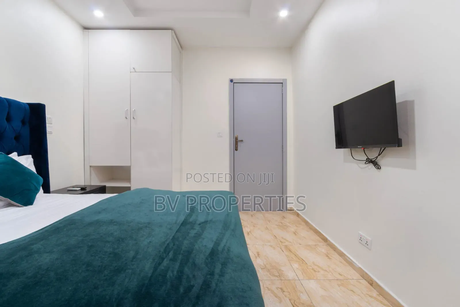 Furnished Studio Apartment in Royal Pine Estate, Lekki Phase 2 for rent in Lekki Phase 2