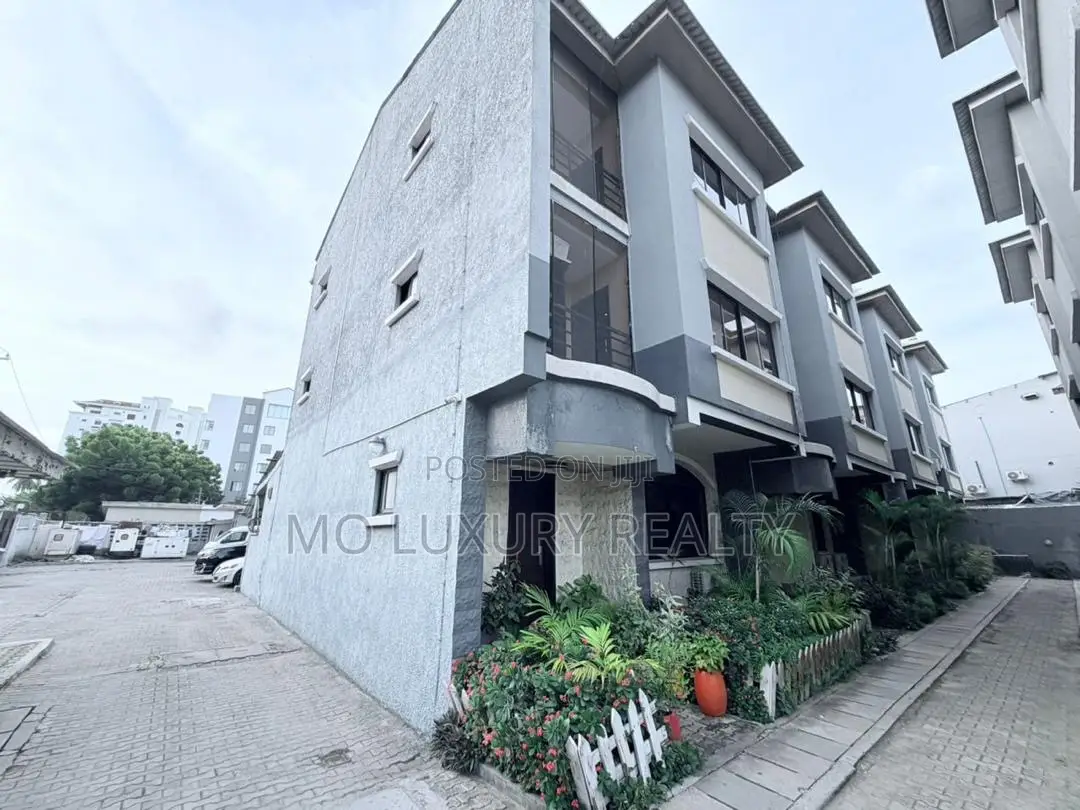 4bdrm Townhouse / Terrace in Victoria Island for rent in Victoria Island