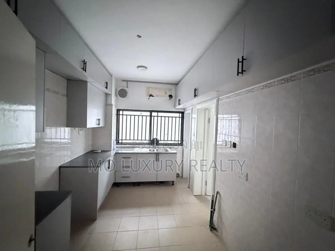 4bdrm Townhouse / Terrace in Victoria Island for rent in Victoria Island