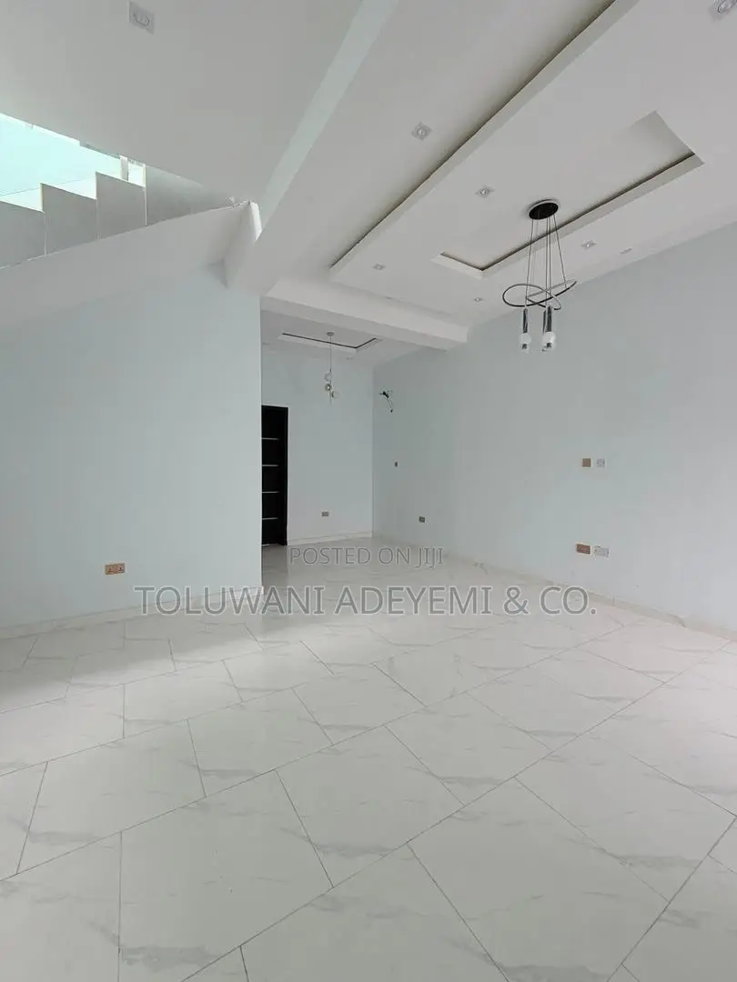 4bdrm Duplex in Abraham Adesanya, Off Lekki-Epe Expressway for sale in Off Lekki-Epe Expressway
