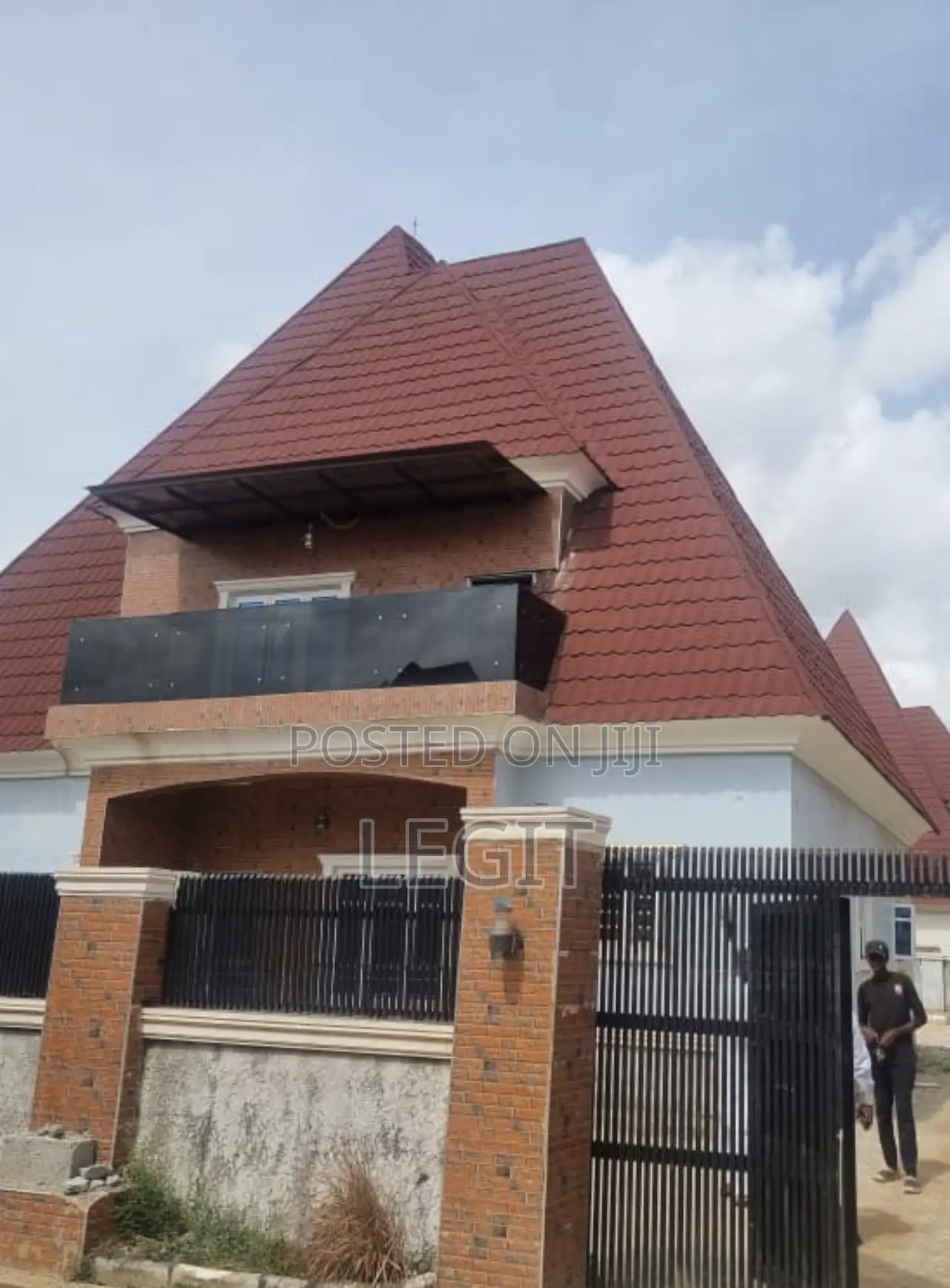 4bdrm Penthouse in Lugbe District for sale in Lugbe District