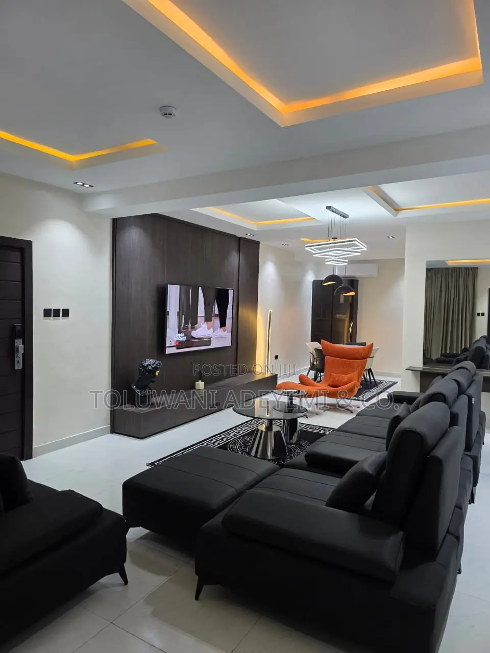 3 Bedroom Shortlet Apartment in Ademola Adetokunbo