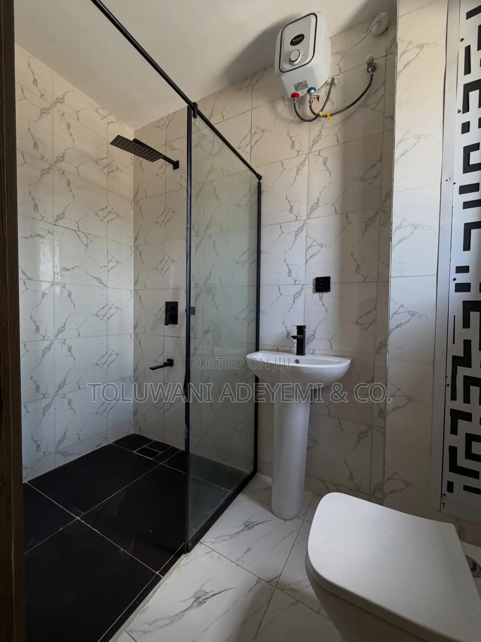 2bdrm Apartment in Lekki Phase 1 for sale in Lekki Phase 1