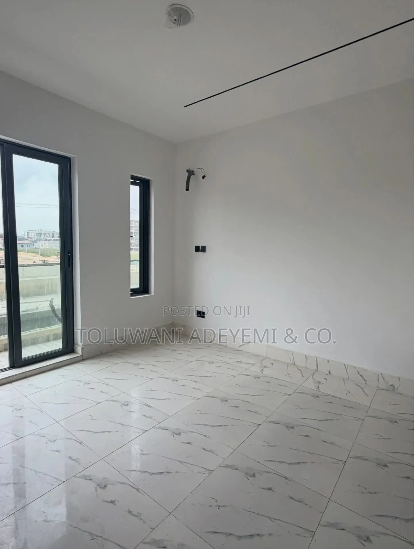 1bdrm Apartment in Lekki Phase 1 for sale in Lekki Phase 1