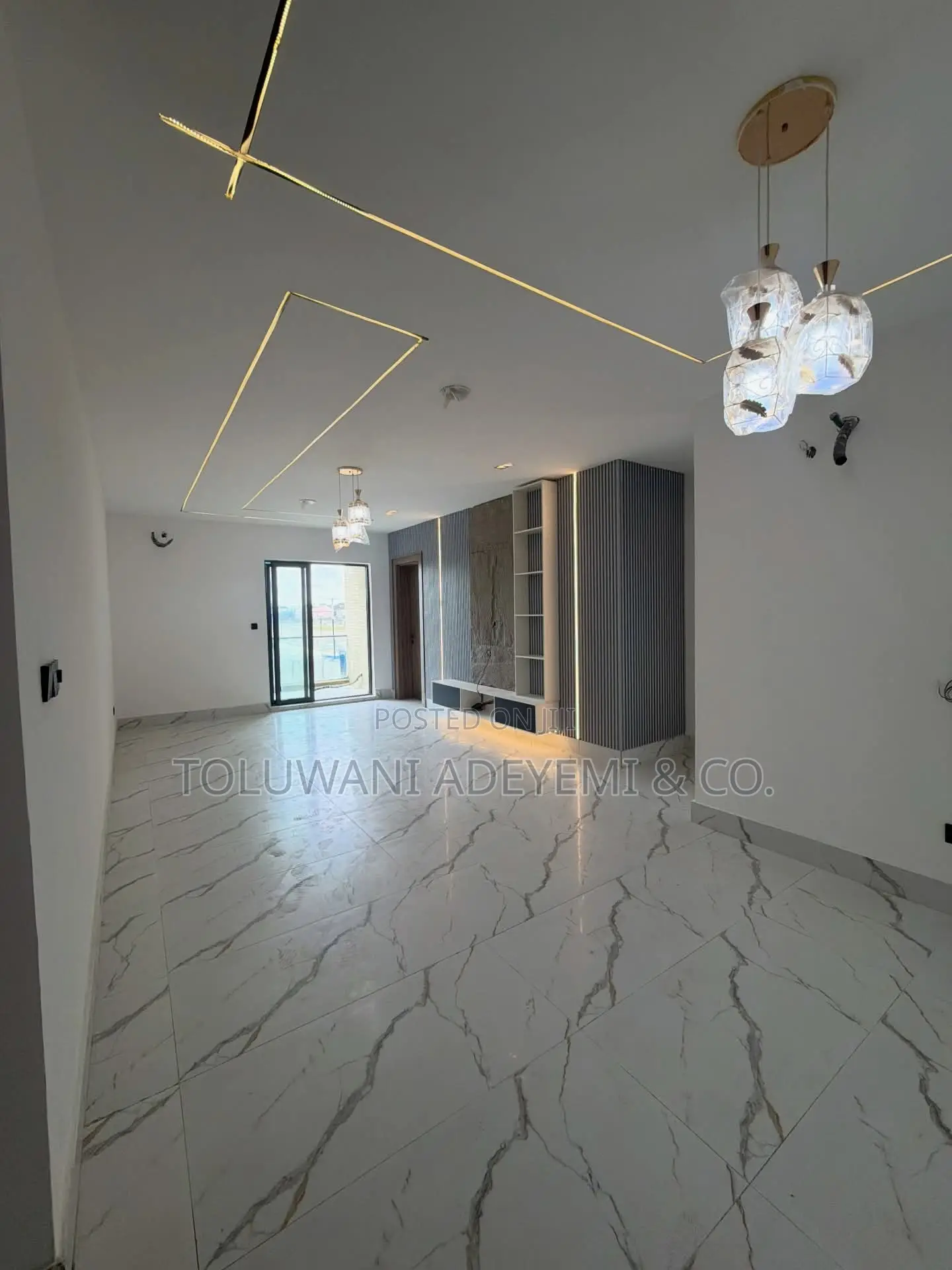 1bdrm Apartment in Lekki Phase 1 for sale in Lekki Phase 1