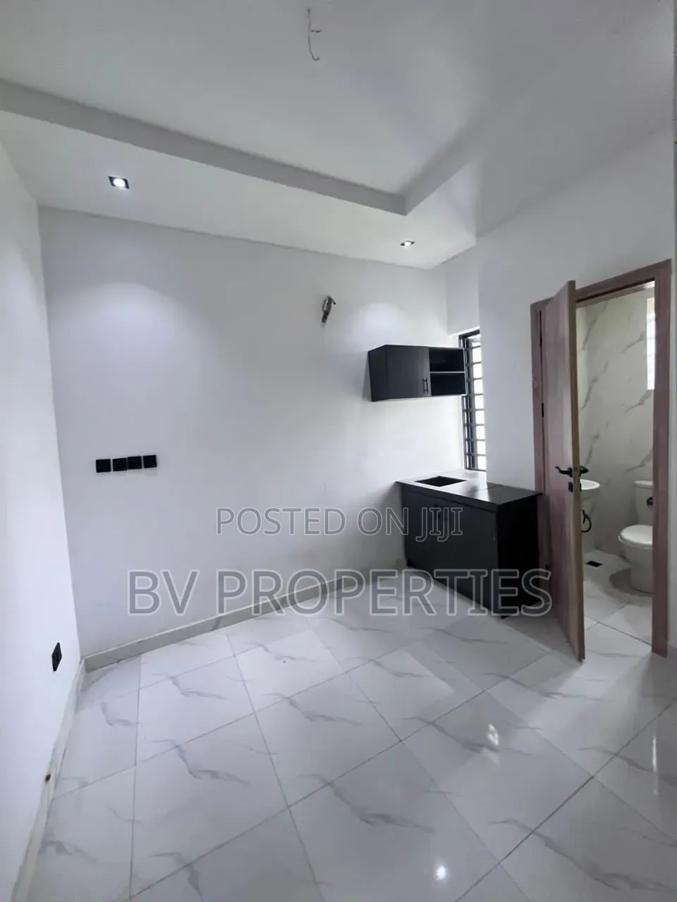 1bdrm Apartment in Westend Estate, Ikota for rent in Ikota