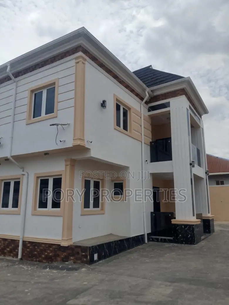 Furnished 5bdrm Duplex in Main Ire Akari, Akala Express for sale in Akala Express