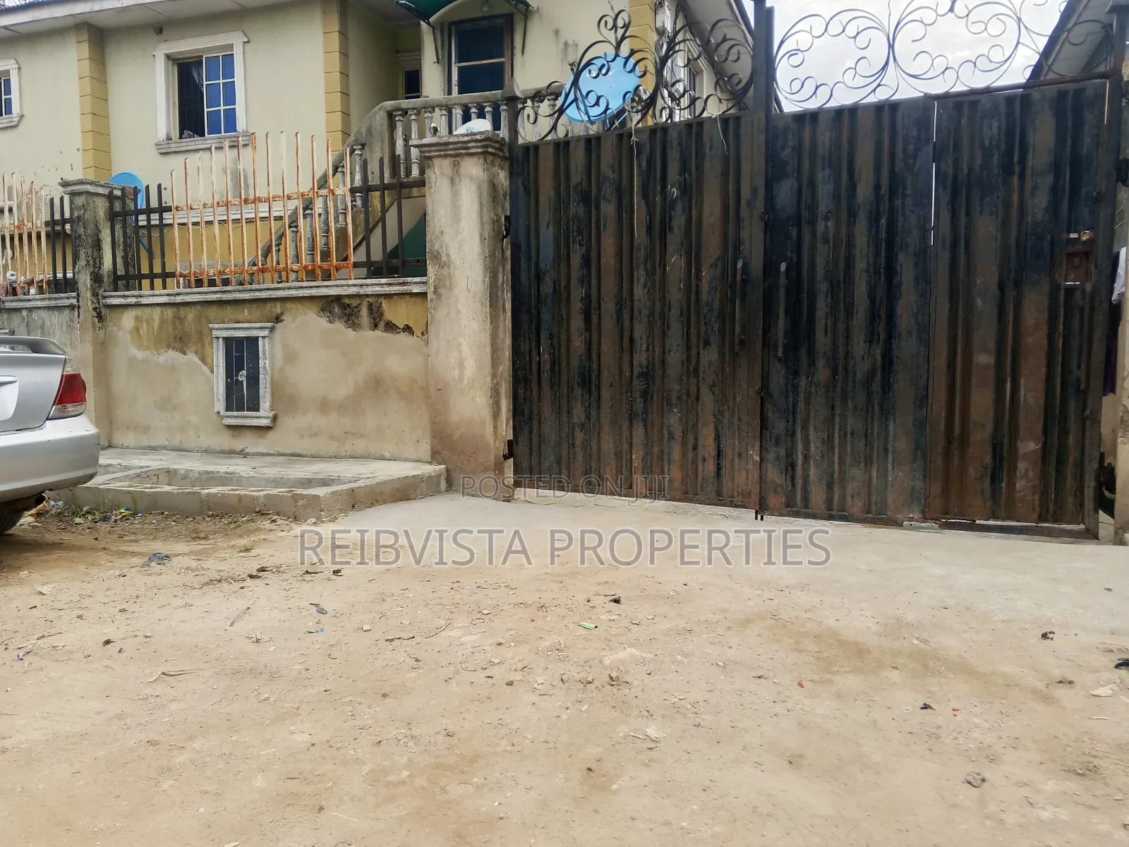 18bdrm House in Irawo, Kosofe / Kosofe for sale in Kosofe / Kosofe