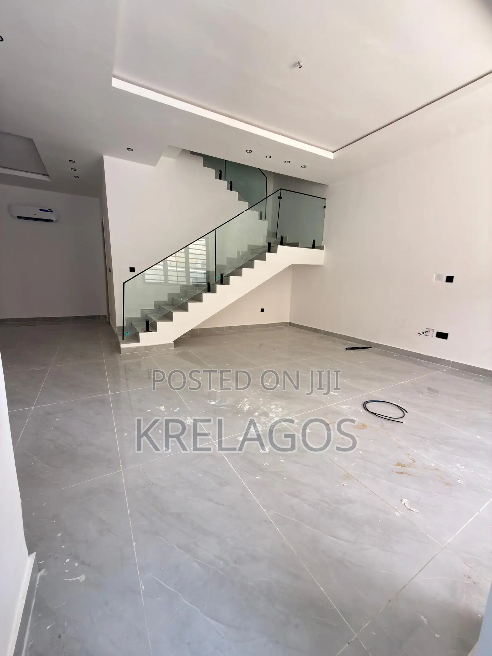 3bdrm Maisonette in Lekki Phase 1 for rent in Lekki Phase 1