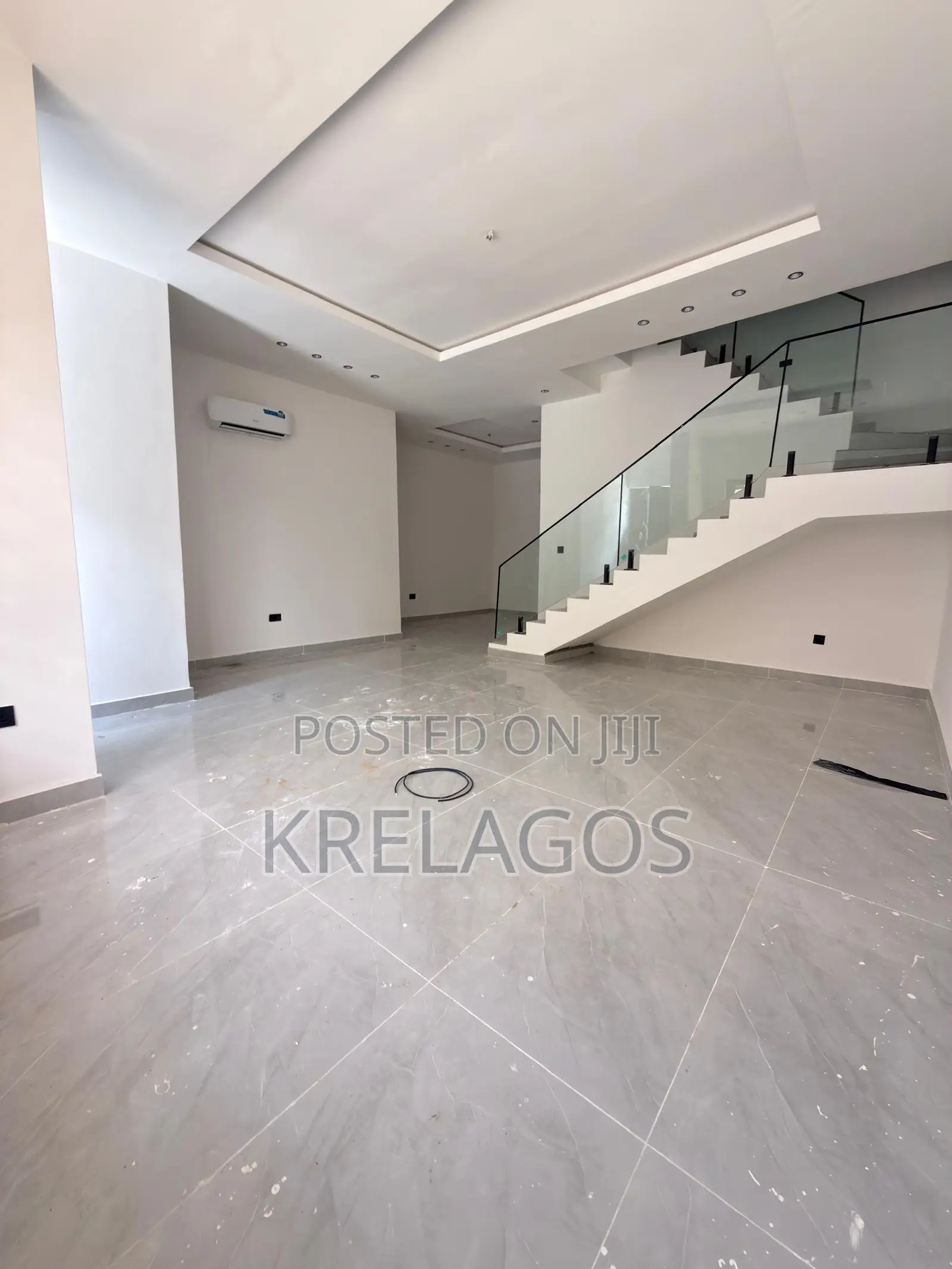 3bdrm Maisonette in Lekki Phase 1 for rent in Lekki Phase 1
