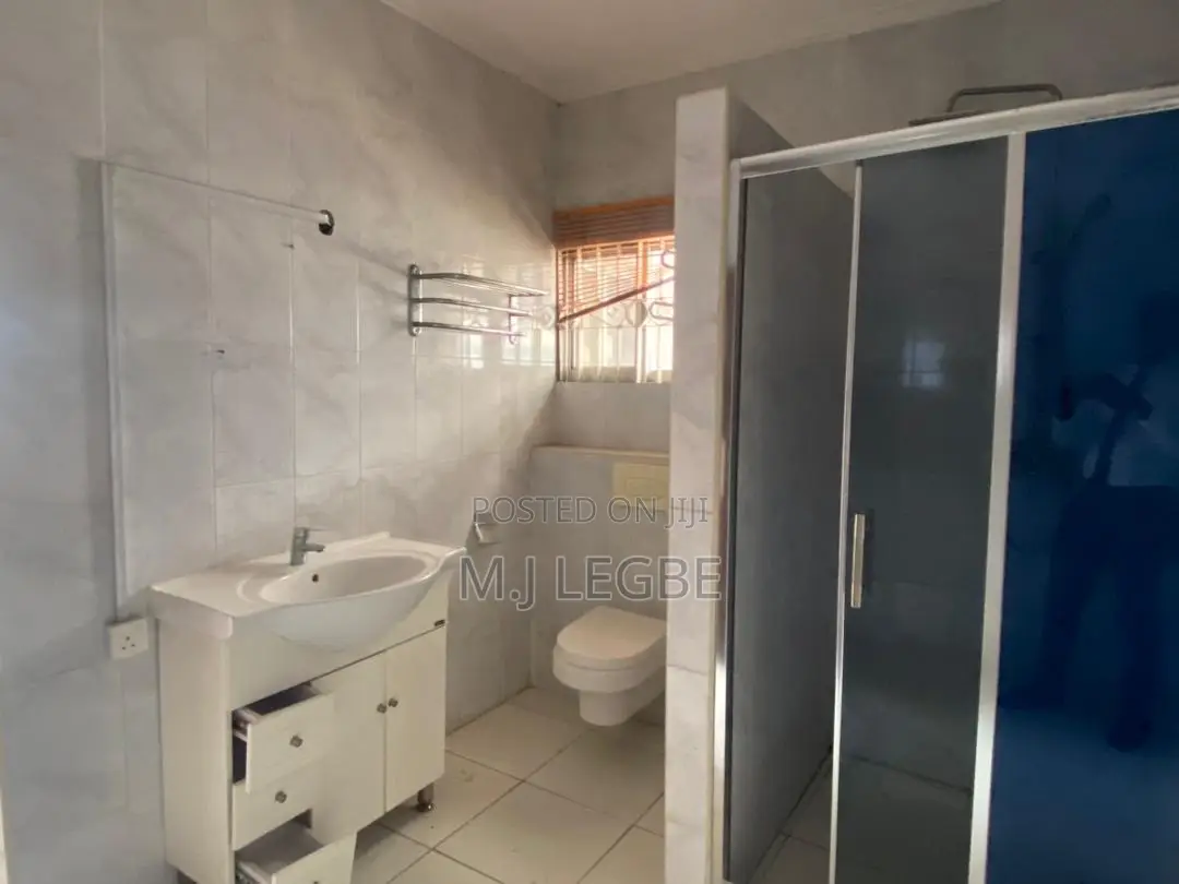 Commercial Office Space / Private Office / Meeting Room in Victoria Island
