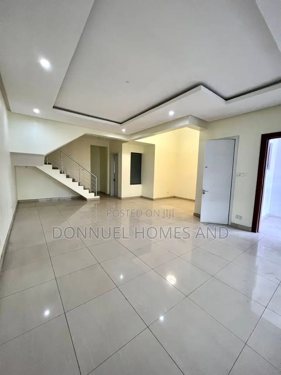 4bdrm Townhouse / Terrace in Ologolo for rent in Ologolo