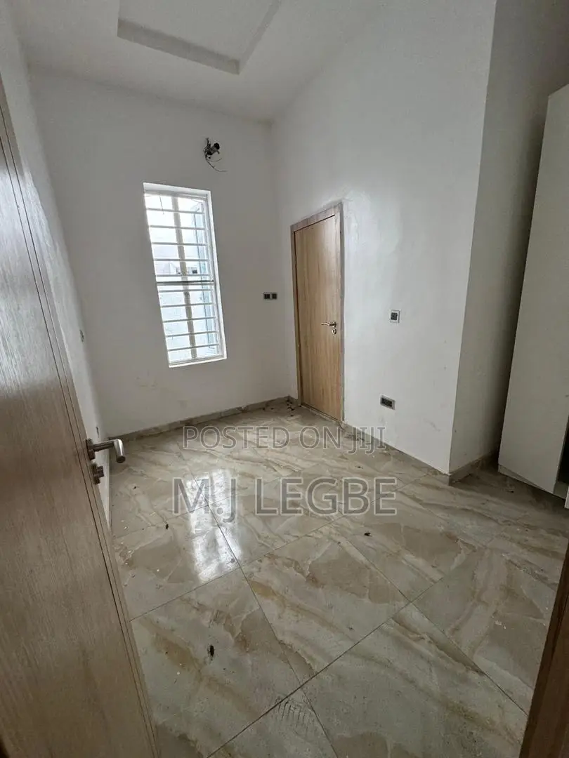 Mini Flat in Gra, Lekki for rent in Lekki