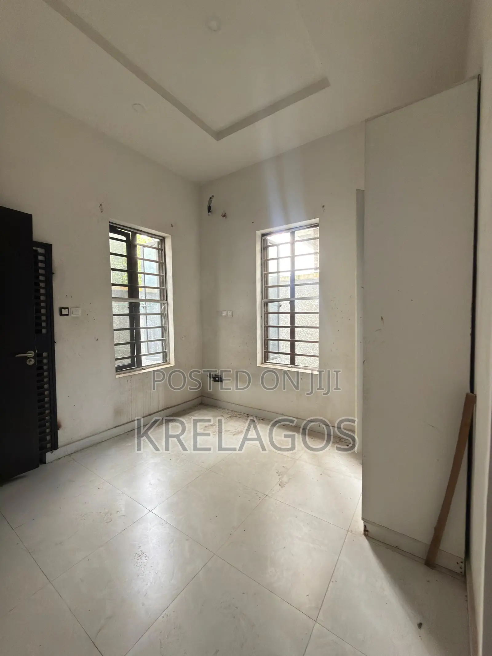 4bdrm Duplex in Orchid, Chevron for sale in Chevron