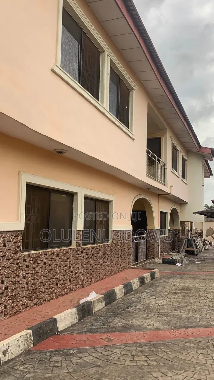 Furnished 5bdrm Duplex in Igando / Ikotun/Igando for sale in Igando / Ikotun/Igando