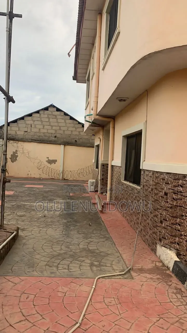 Furnished 5bdrm Duplex in Igando / Ikotun/Igando for sale in Igando / Ikotun/Igando