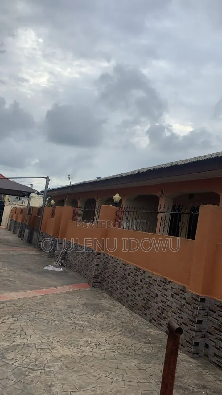 Furnished 5bdrm Duplex in Igando / Ikotun/Igando for sale in Igando / Ikotun/Igando