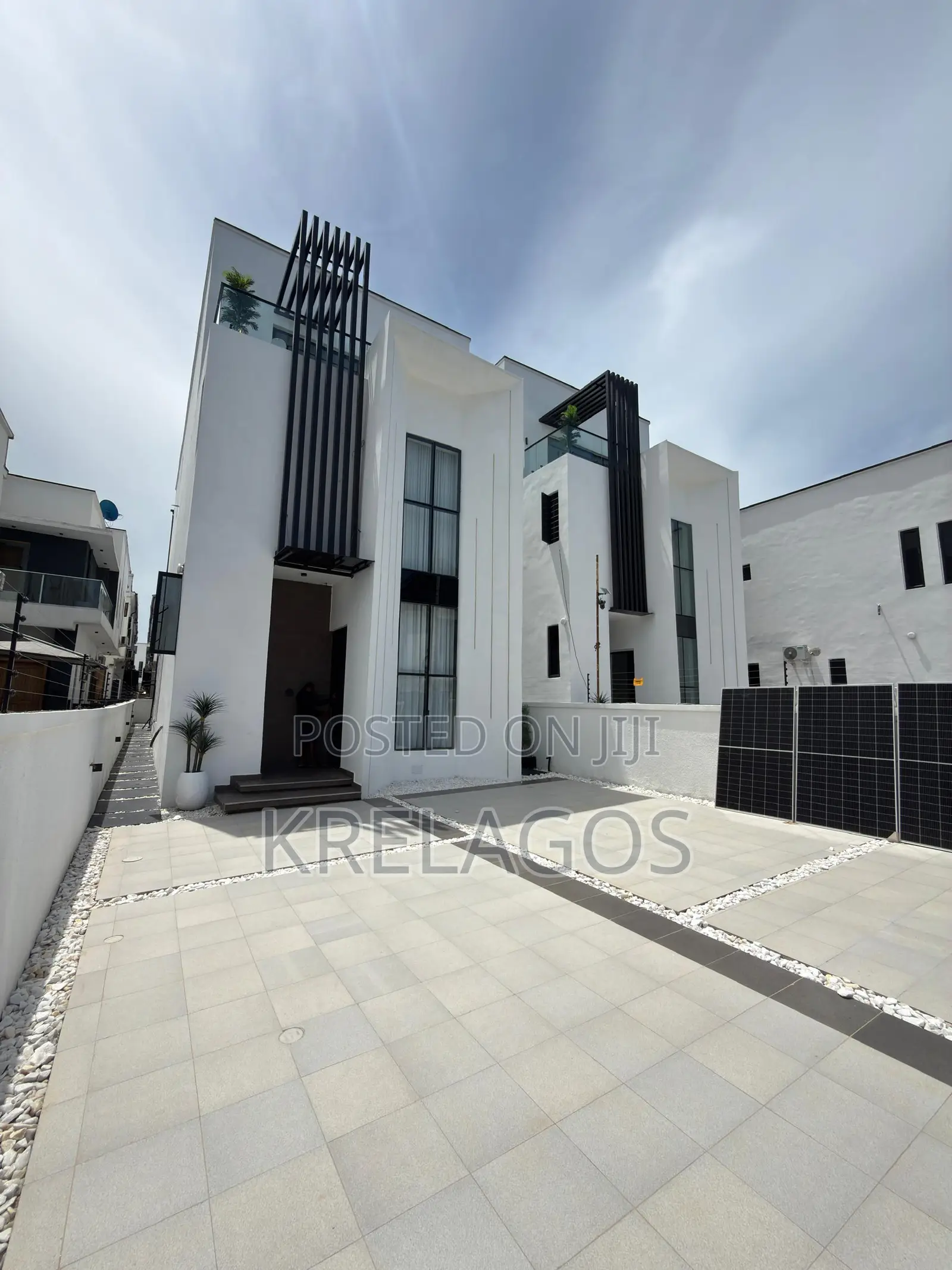 5bdrm Duplex in Orchid, Chevron for sale in Chevron