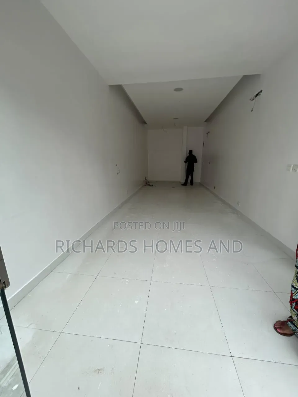 41 SQM of Commercial Space in Lekki Phase 1 in Lekki Phase 1