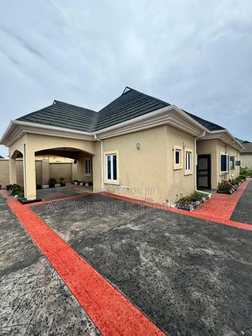 3bdrm Bungalow in Location- Kolapo, Akobo for rent in Akobo