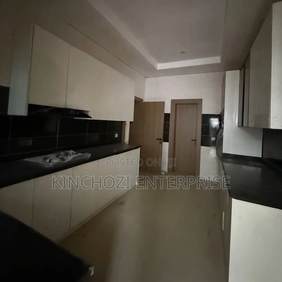4bdrm Duplex in Kado Abuja for sale in Kado