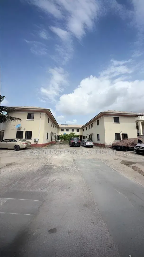 16bdrm Block of Flats in Lekki Phase One for sale in Lekki Phase 1